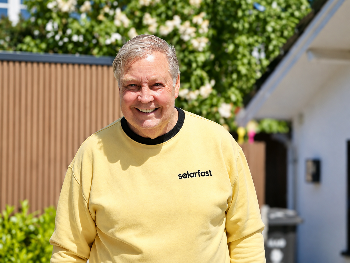 SolarFast adviser in the garden at the house